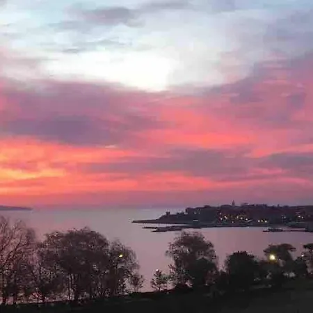 Windmill With Sea View Apartament